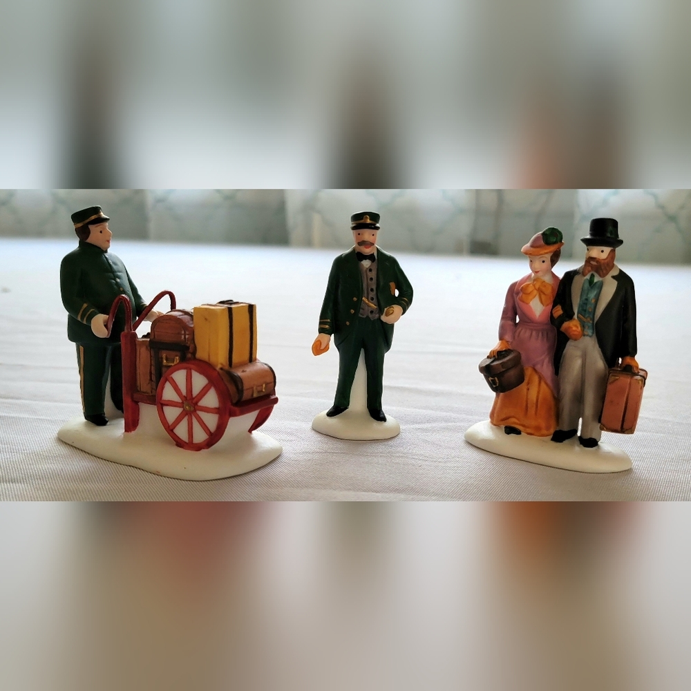 Dept 56 "Holiday Travelers". Set of 3